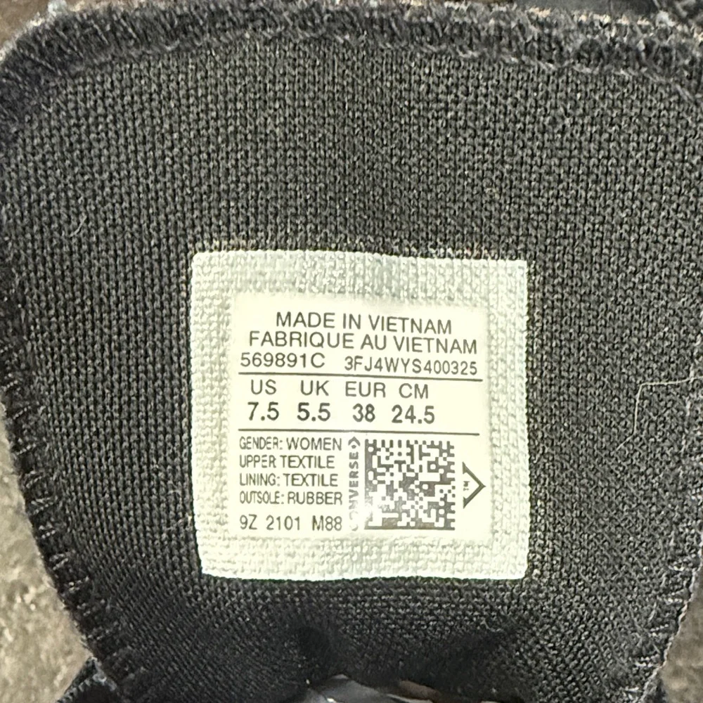 Converse All-star Black on Black Lugged Sole High Tops - Size 7.5 - Picture 2 of 6